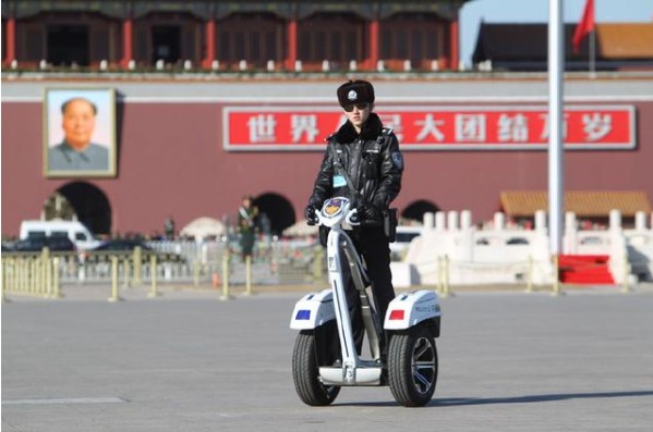 你的特警梦可以先从练习平衡车开始？来看看特种兵的新装备